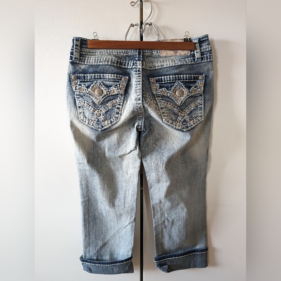 Charme Denim Capris - Picture 5 of 8